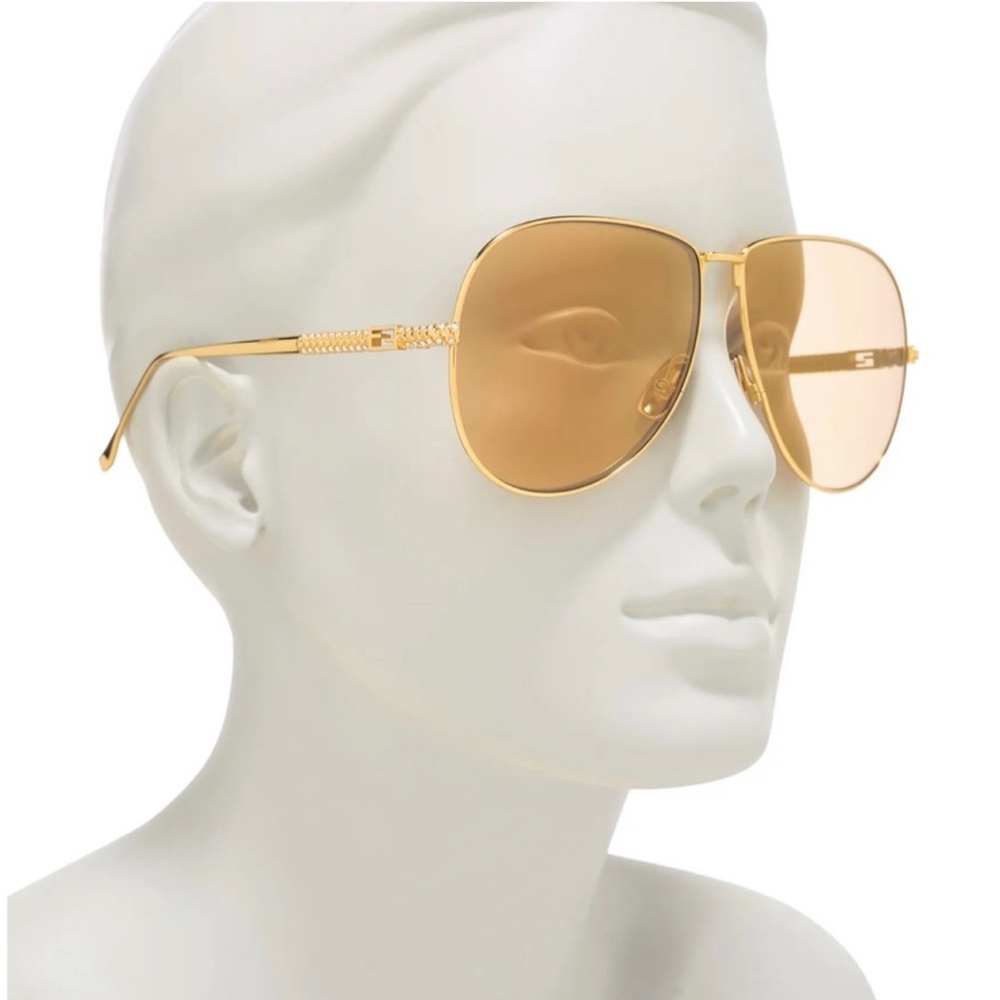 Authentic Gold  Fendi 63mm sunglasses🤩 with Swarovski crystals.